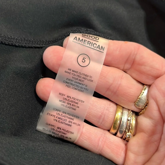 Good American NWT Black Pintuck Mesh Capri Legging Size 5 - Picture 7 of 12